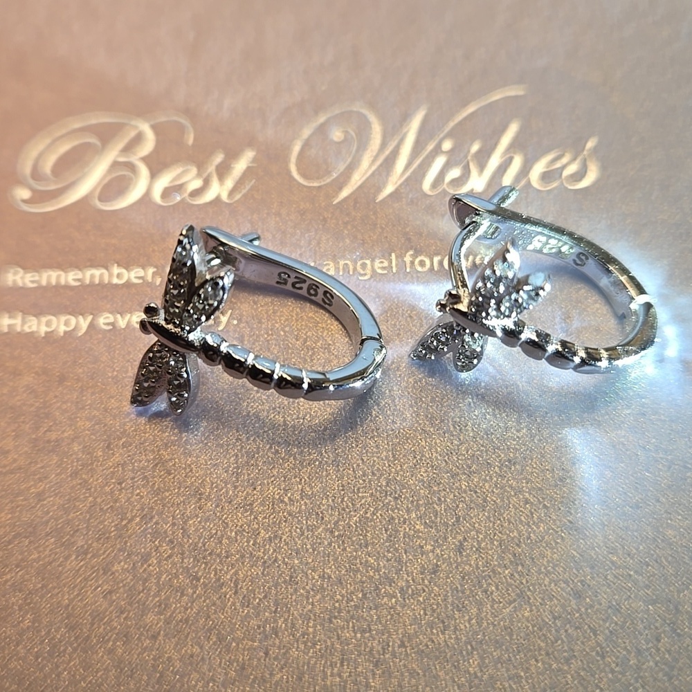 S925 Silver Hypoallergenic Earrings Dragonfly Pattern Shiny Zirconia Inlaid Hoop